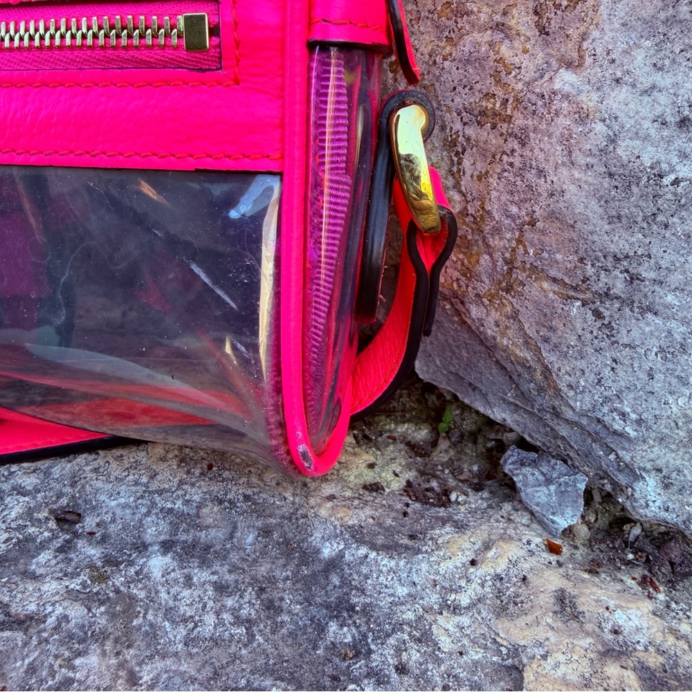 Authentic Gucci Ophidia Mini Transparent Crossbody Bag in Fluorescent Pink - Picture 4 of 15